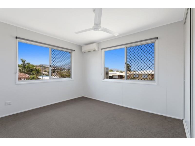 4 Broughton Street, Kawana QLD 4701